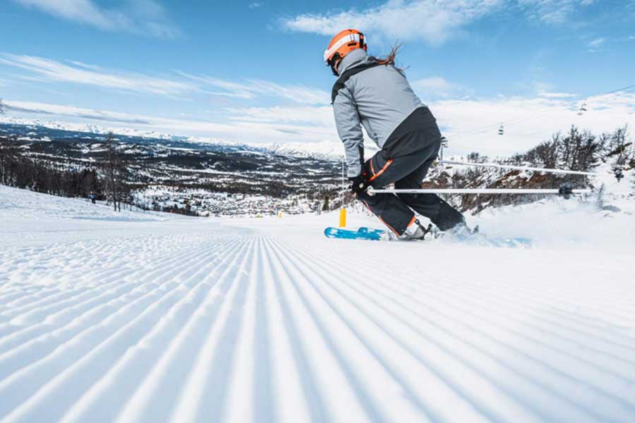 Skiër op de piste van Rauland