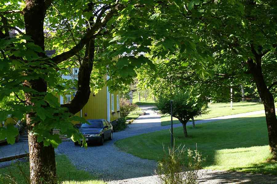 Auto bij PerOlofGarden in Zweden