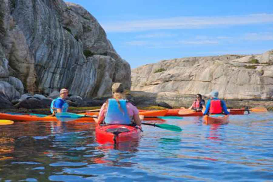 Family kayak tour Skärgårdsidyllen  Grebbestad