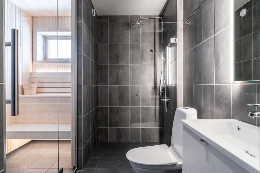 Badkamer met een sauna in een appartement van Parkbyn