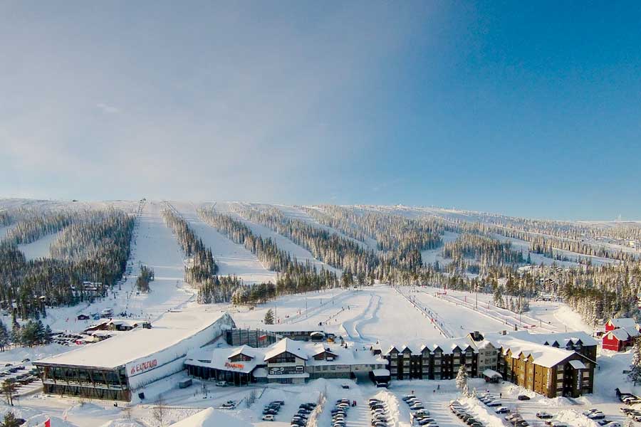 SkiStar Lodge Lindvallen, ligt naast Experium activiteiten centrum
