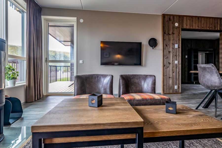 Zithoek met televisie in Solbacken View