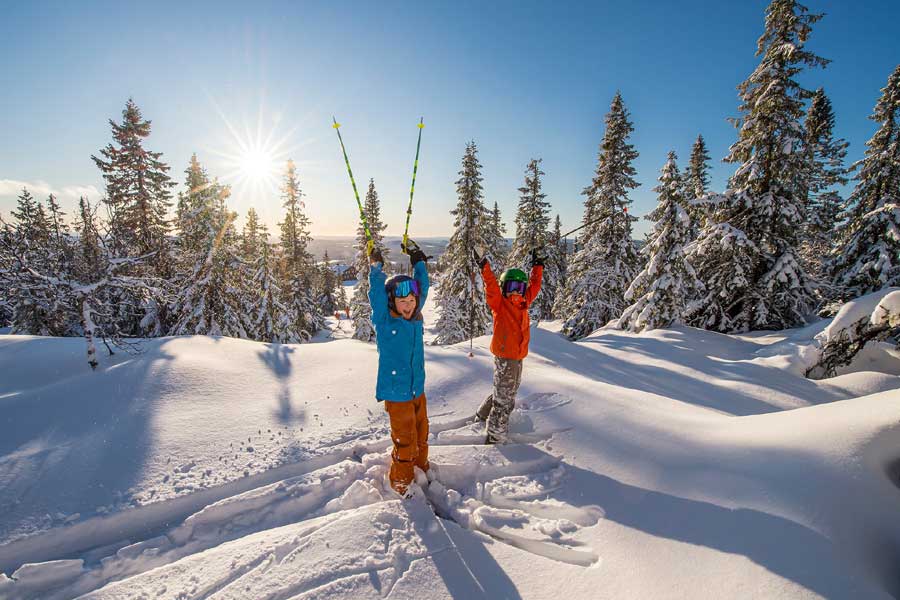 Kinderen op de piste in Sälen