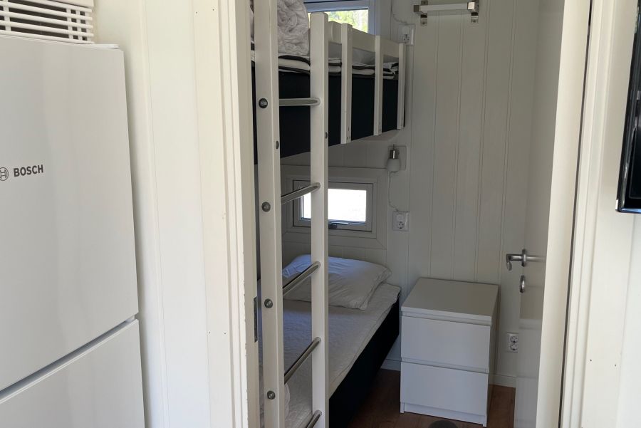 6 bed cabin galo havsbad slaapkamer 3