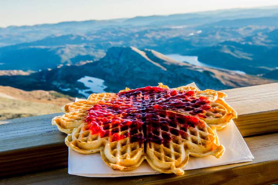 Noorse wafel op de Gaustatoppen bergpiek in Telemark