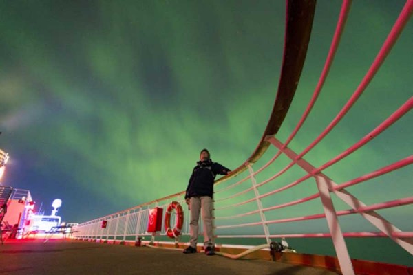 Op jacht naar het Noorderlicht aan boord van Hurtigruten 