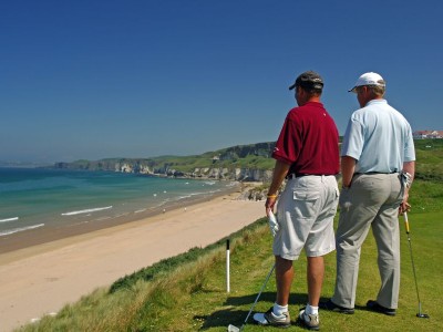 Antrim Coast golfbaan autorondreis Ierland Inns