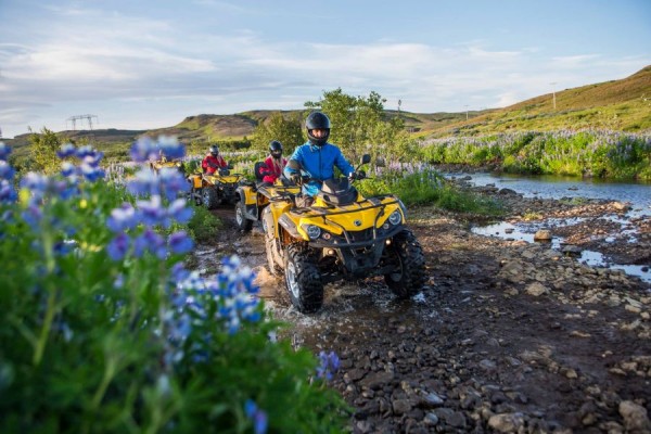 ATV quad biking IJsland