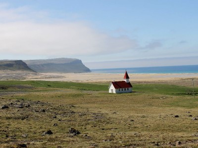 Breidavik kerkje Autorondreis IJsland