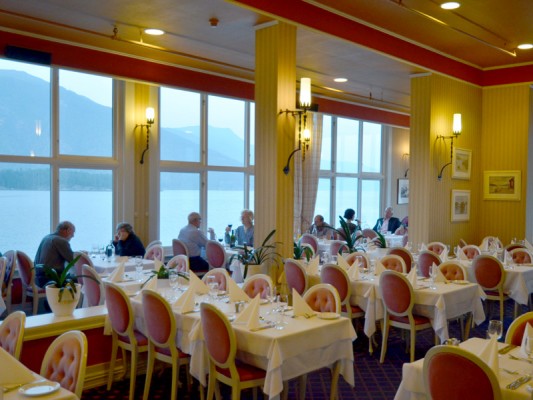 Kviknes Hotel, restaurant aan de Sognefjord