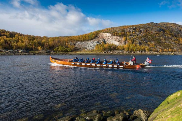 Hurtigruten excursie rivierboottocht naar de Noorse grens met BBI Travel