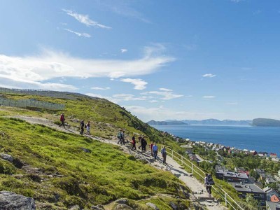 Hurtigruten excursie Bergwandeling in Hammerfest met BBI Travel