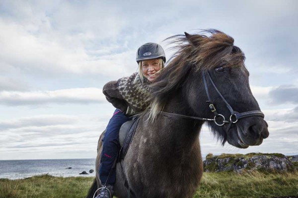 Hurtigruten excursie Lofoten te paard met BBI Travel